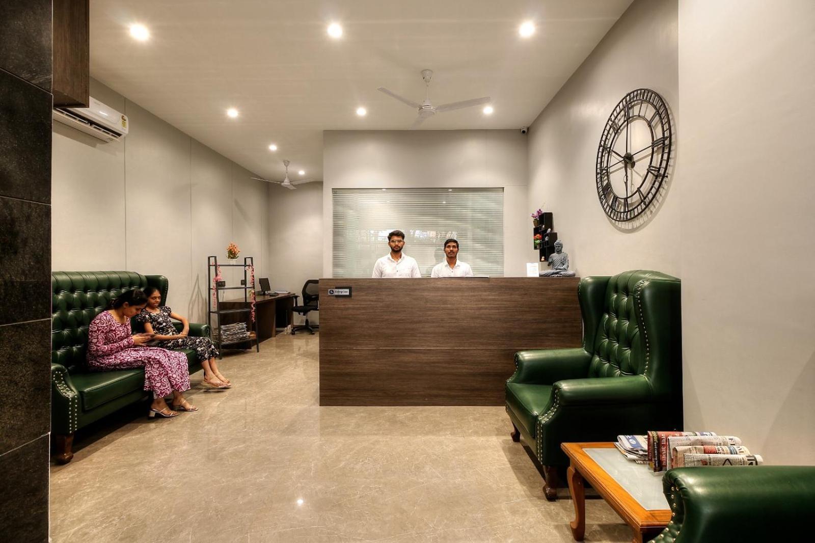 Magnus Fortune House Business Hotel , Magarpatta Mundhva Exterior foto